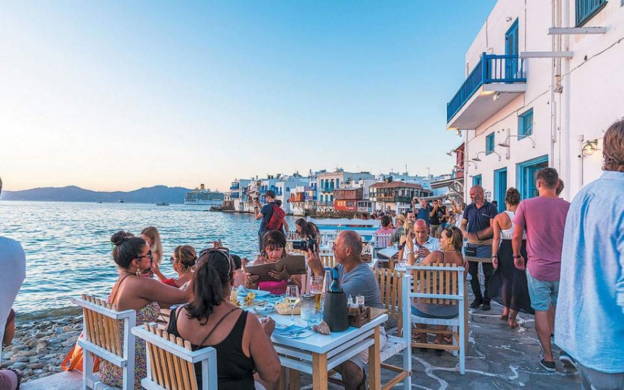 ΤUI: Η Ελλάδα θα σπάσει τα ρεκόρ την τουριστική περίοδο του 2024