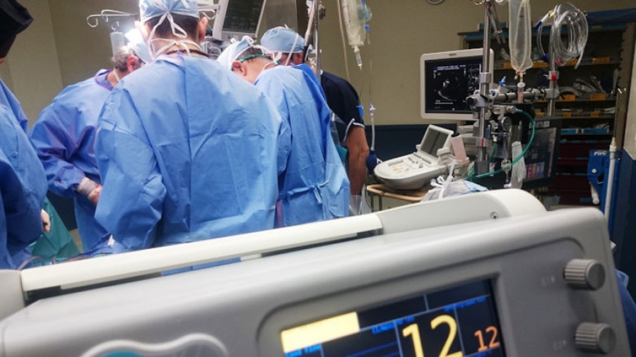 Πρώτη μεταμόσχευση ήπατος από ζωντανό δότη στην Ελλάδα: Πατέρας έδωσε ζωή στην κόρη του