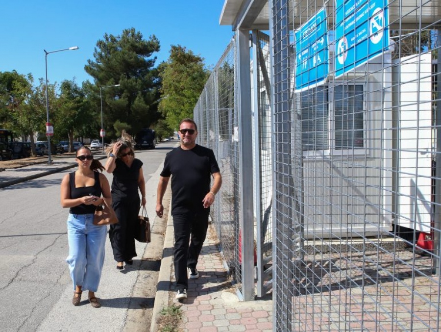 Δίκη για τα Τέμπη: Σε φορτισμένο κλίμα η συνεδρίαση - Κατέθεσαν γονείς και συγγενείς των θυμάτων