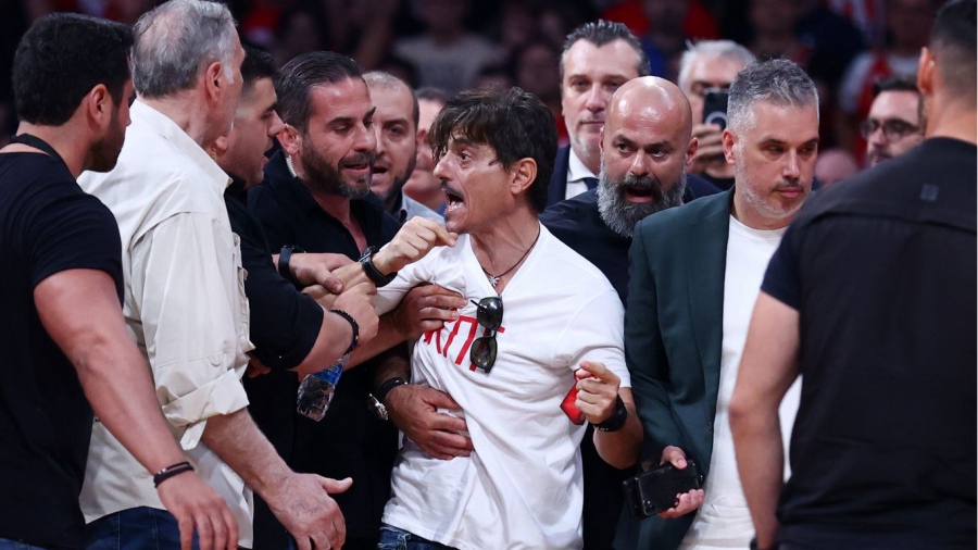 Χαμός μετά το «ροντέο» στο ΣΕΦ - Αναβάλλεται ο γ' τελικός στο μπάσκετ, στον αέρα το πρωτάθλημα - «Πόλεμος» ανακοινώσεων