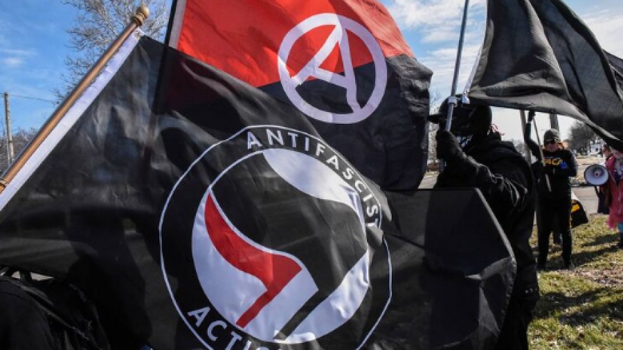 Ο Trump κηρύσσει τον πόλεμο στην πέμπτη φάλαγγα των παγκοσμιοποιητών - Το κίνημα Antifa θα χαρακτηριστεί τρομοκρατική οργάνωση