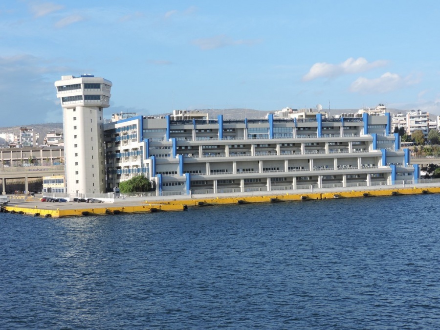 Καταγγελίες για ύπαρξη αμιάντου εντός του Υπουργείου Ναυτιλίας