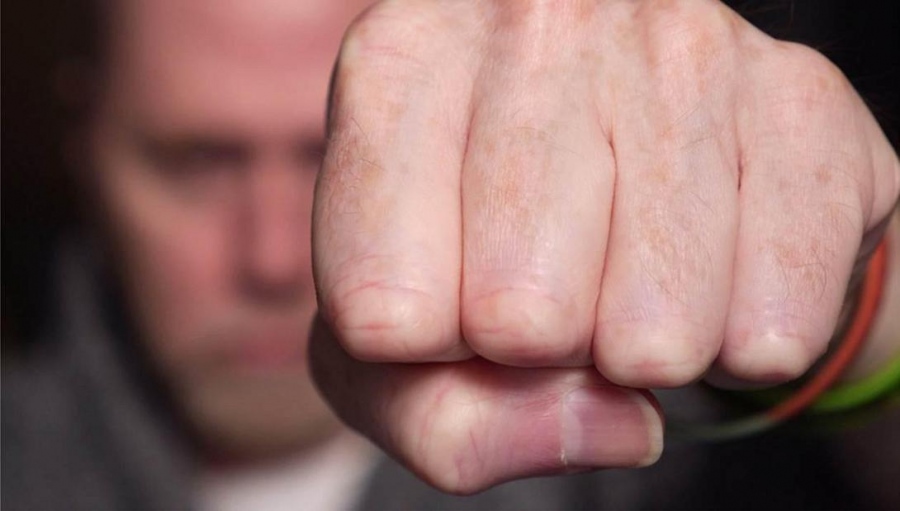 Τους δώσαμε φαΐ και παιδεία για να μας σκοτώνουν - Σοκ στο Νέο Κόσμο: Αλβανός μακελάρης χτύπησε μέχρι θανάτου τον 58χρονο