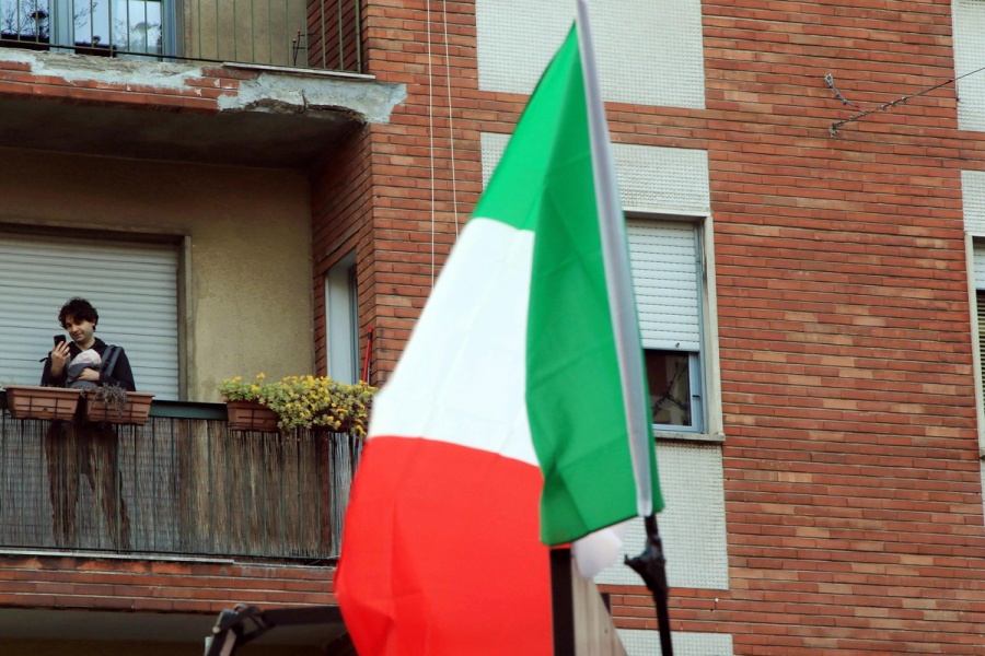 Δεν έχει τέλος ο θρήνος στην Ιταλία: Ξεπέρασαν τους 10.000 οι νεκροί από τον κορωνοϊό, 889 σε μια ημέρα