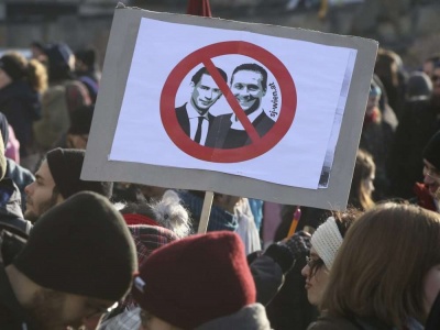 Μεγάλη αντικυβερνητική διαδήλωση στη Βιέννη με τη συμμετοχή δεκάδων χιλιάδων Αυστριακών
