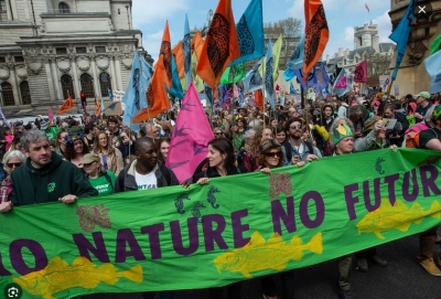 Ολλανδία: Πάνω από 1.500 συλλήψεις σε κινητοποίηση των οικολόγων του Extinction Rebellion για το κλίμα