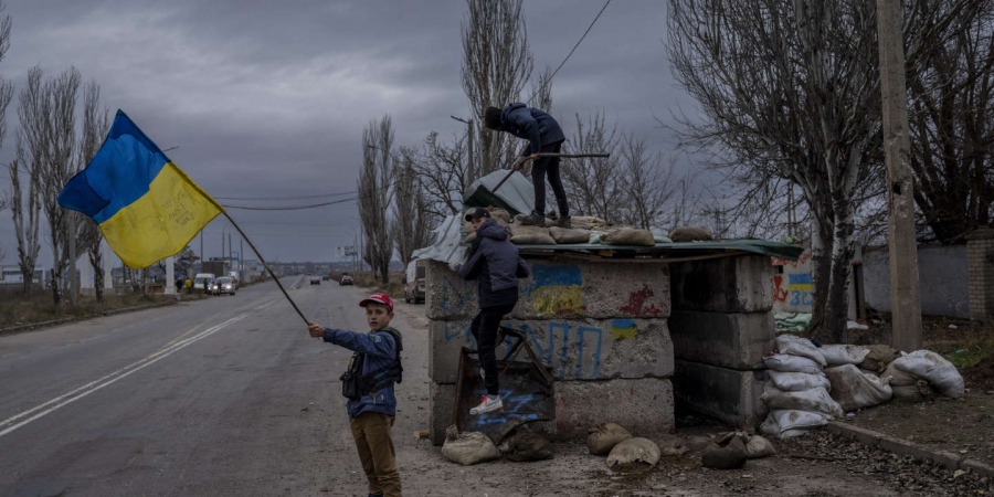 Οι Ουκρανοί εκκενώνουν την Kherson – Δεν μπορούν να κρατήσουν την περιοχή που ελέγχουν