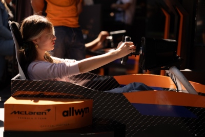 Η απόλυτη εμπειρία Formula 1 στην Πάτρα αυτή την Κυριακή  – Η πλατεία Τριών Συμμάχων φιλοξενεί το showcar της McLaren F1 Team