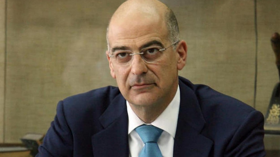 Δένδιας: Εξετάζουμε την εθελοντική στράτευση των γυναικών