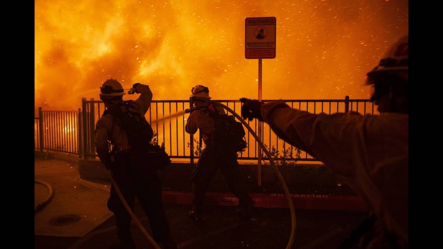 Καίγεται η Καλιφόρνια - Τρεις νεκροί