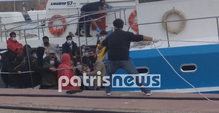 Συναγερμός στο Κατάκολο - Τούρκοι και Κούρδοι διωκόμενοι από τον Erdogan σε σκάφος με μετανάστες