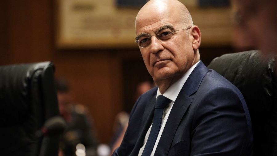 O Δένδιας προτείνει η Ελλάδα να αναλάβει τη διοίκηση της επιχείρησης κατά των Houthi στην Ερυθρά Θάλασσα - Στη Λάρισα, το Στρατηγείο