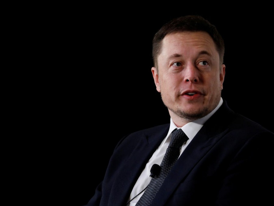 Ο Elon Musk εισέρχεται στην κούρσα για το εμβόλιο κατά του κορωνοϊού