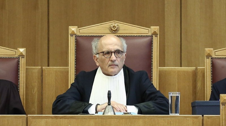 Παρέμβαση - καταπέλτης από τον πρώην πρόεδρο του ΣτΕ Σ. Ρίζο για την κυβέρνηση: Αντισυνταγματική η διάταξη για το κόμμα «Έλληνες»