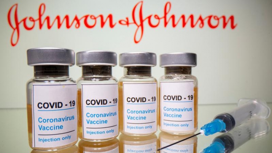 Ο πρόεδρος Biden «ενώνει» τις ανταγωνίστριες Johnson & Johnson - Merck για επιτάχυνση της παραγωγής περισσότερων εμβολίων
