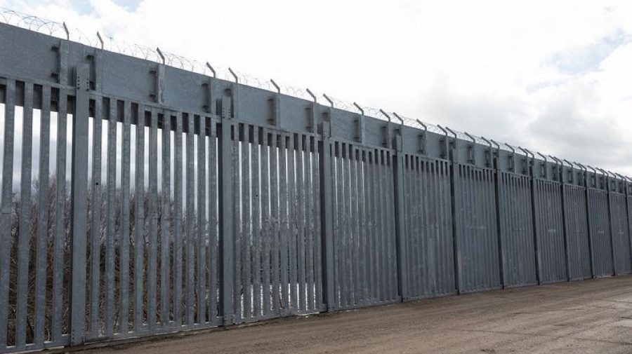 Κινητικότητα στον Έβρο με φόντο τις μεταναστευτικές ροές – Η επίσκεψη Λαλούση, τι ισχυρίζεται ΜΚΟ, επικοινωνία Κασκαρέλη με Fidan