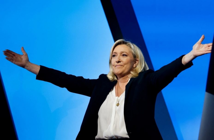 Συντριπτική υπεροχή της Le Pen έναντι του Macron για την προεδρία ενώ ακροδεξιός άνεμος σαρώνει την Ευρώπη