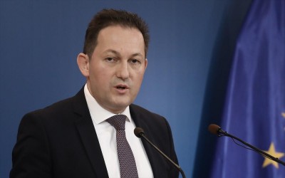 Πέτσας για την άρση του lockdown: Δεν βοηθούν οι ημερομηνίες