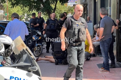 Θεσσαλονίκη: Λογιστής σε αμόκ τράβηξε όπλο κατά εργαζομένου