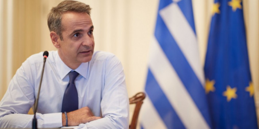 Διπλή σύσκεψη στο Μαξίμου υπό τον Μητσοτάκη για κορωνοϊό και εμβόλια – Μήνυμα για τήρηση των μέτρων