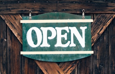 Η εικόνα των ελληνικών επιχειρήσεων μετά την άρση των μέτρων - Μείωση τζίρου 50% και εκ περιτροπής εργασία