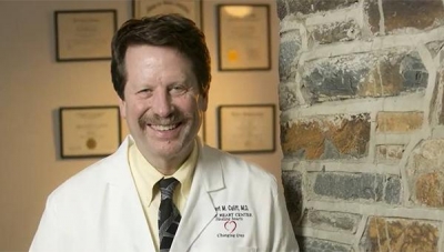 Τον Robert Califf θα προτείνει για επικεφαλής της FDA ο Biden