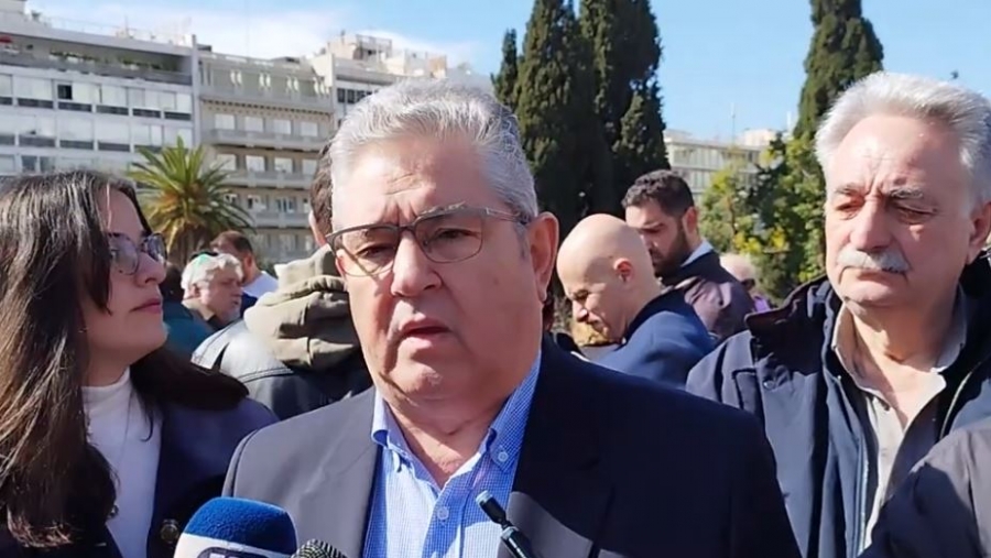 Στο Σύνταγμα ο Κουτσούμπας: Η ελπίδα είναι στις κινητοποιήσεις για να μην παραγραφεί το έγκλημα