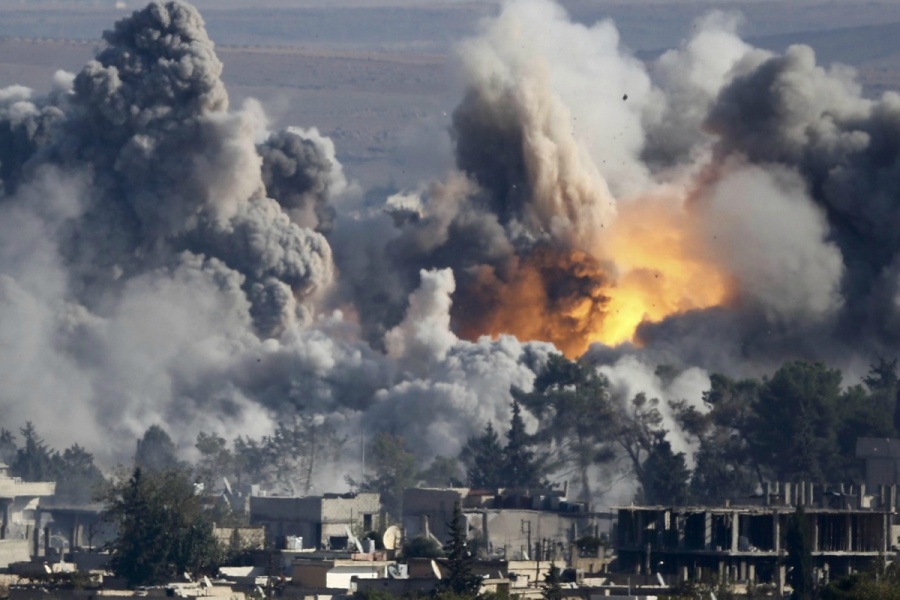 Συρία: Ξεκίνησαν αεροπορικοί βομβαρδισμοί στην Ντεράα ενόψει της προέλασης του στρατού