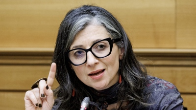 Η Γαλλία ζητά την παραίτηση της Ιταλίδας Albanese από τη θέση της στα Ηνωμένα Έθνη: «Λεκτικές υπερβολές για το Ισραήλ»