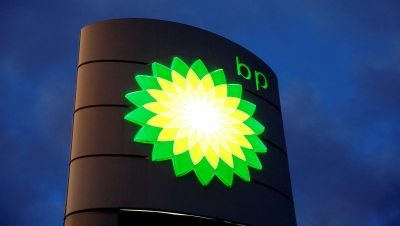 BP: Καθαρά κέρδη 12,8 δισ. δολ. το 2021, σε υψηλά 8 ετών