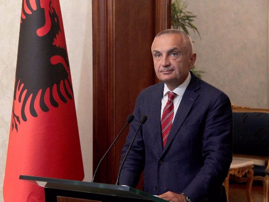Ο Αλβανός πρόεδρος προειδοποιεί για αποσταθεροποίηση της χώρας - Έτοιμος για μεγάλες αποφάσεις