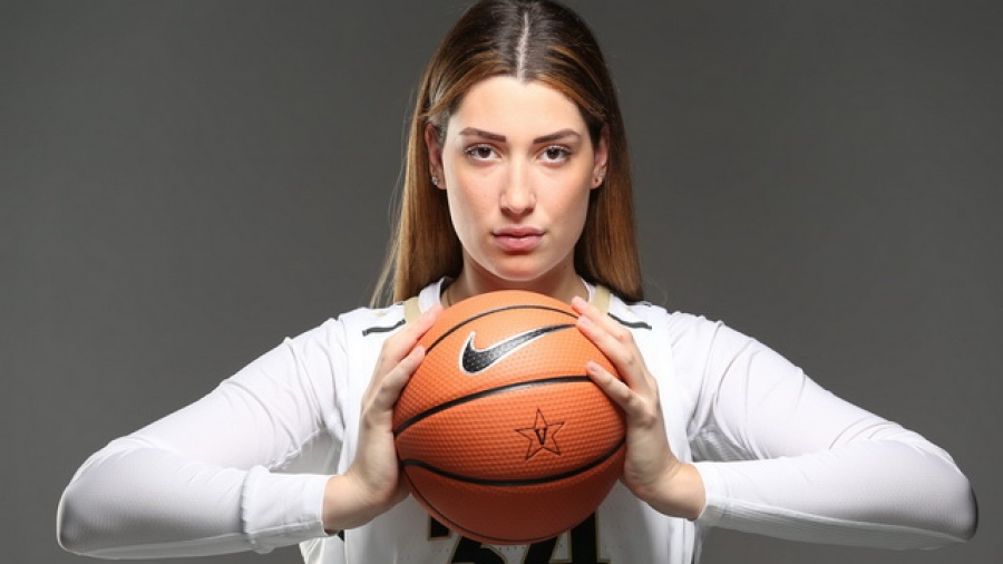 Metropolitan Hospital: Επέμβαση ρήξης πρόσθιου χιαστού για την Μαριέλλα Φασούλα