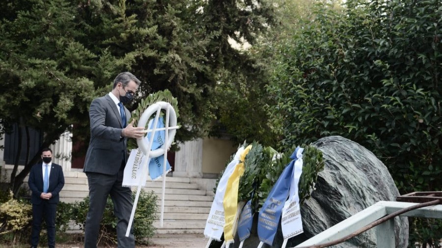 Στο Πολυτεχνείο ο Μητσοτάκης: Το διαχρονικό αίτημα για ελευθερία, συμπληρώνεται από την υπευθυνότητα