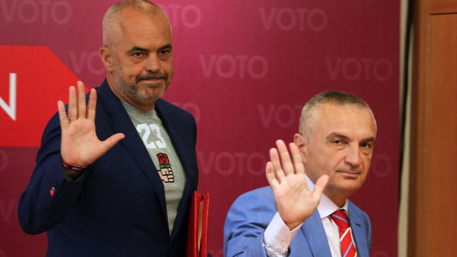 Στα πρόθυρα πολιτικής κρίσης η Αλβανία - Νέα κόντρα Rama με Meta