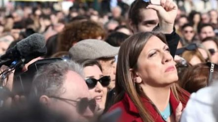 Στο συλλαλητήριο για τα Τέμπη στο Σύνταγμα η Κωνσταντοπούλου: Αγωνιζόμαστε για την αλήθεια, την τιμωρία των ενόχων