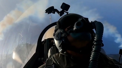 Το μήνυμα του πιλότου F-16 στην παρέλαση: «Είμαστε και θα παραμείνουμε έτοιμοι να υπερασπιστούμε την πατρίδα»