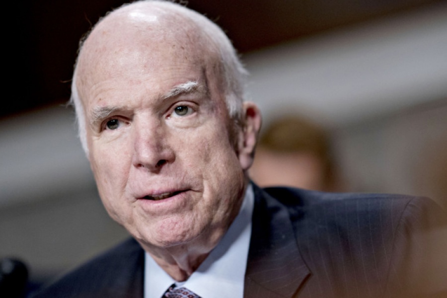 Γερoυσιαστής McCain: Ο Trump εξευτελίστηκε μπροστά στον Putin - Ανυπολόγιστη η ζημιά για τις ΗΠΑ
