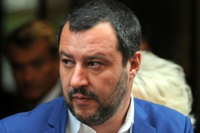 Salvini: Η Ευρώπη των τραπεζιτών προσβάλλει και απειλεί τον ιταλικό λαό και την κυβέρνησή του