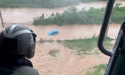 Kαναδάς: Ο τυφώνας Φιόνα ξηλώνει σπίτια, δέντρα κι έχει αφήσει 500.000 νοικοκυριά χωρίς ρεύμα