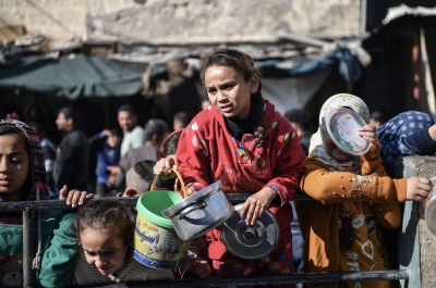 Κόλαση θανάτου και πείνας η Γάζα: Στους 30.000 οι νεκροί, 9 παιδιά πέθαναν από ασιτία - Τρόφιμα… από τον αέρα