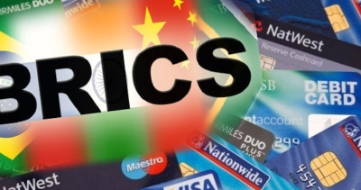 Πώς η Δύση έχασε το όπλο των οικονομικών κυρώσεων και η επανάσταση στο παγκόσμιο εμπόριο – Το αντι-SWIFT των BRICS και ο χρυσός