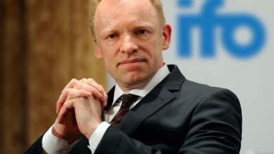 Fuest (Ifo): Το κράτος αδυνατεί να εξαλείψει τις υψηλές τιμές ενέργειας, μπορεί όμως να τις αναδιανείμει