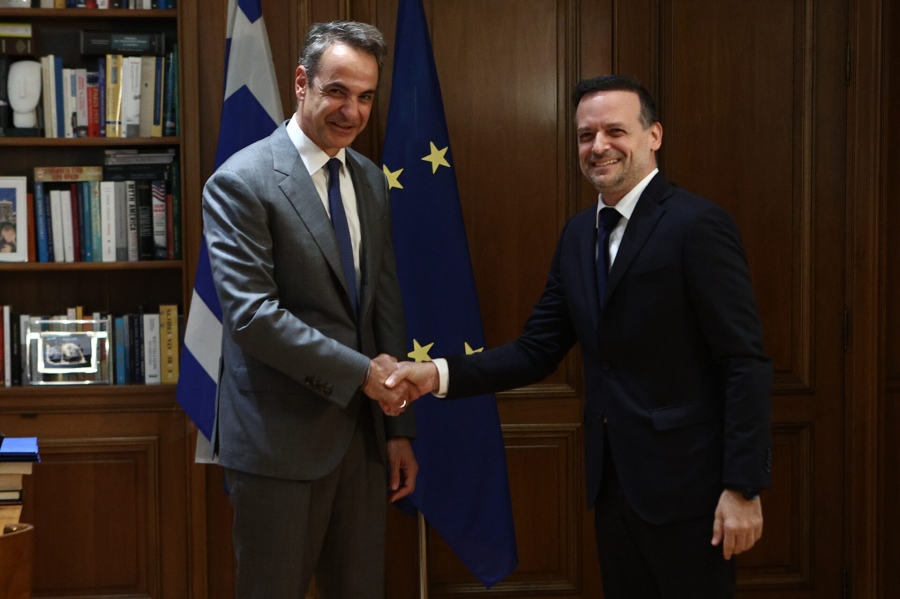 Νέο καυτό μέτωπο για Μαξίμου με σφοδρή επίθεση Δούκα  - Ανδρουλάκη: Είρωνας ο Μητσοτάκης - Δεν έχει χωνέψει την ήττα