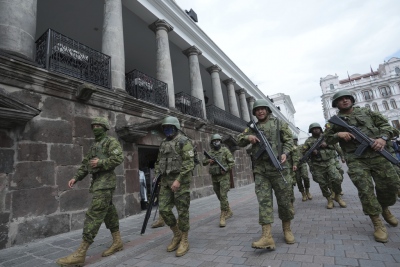 «To Εκουαδόρ βρίσκεται σε πόλεμο με τους τρομοκράτες», διαμηνύει ο πρόεδρος Noboa