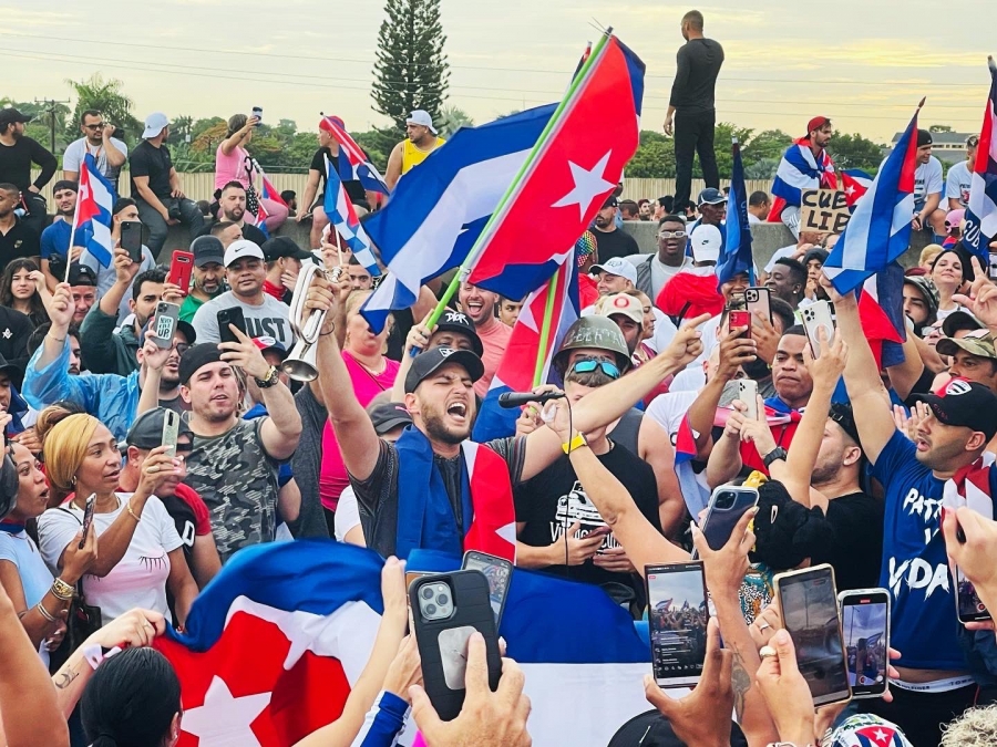 Εξέγερση με ένα νεκρό… στην Κούβα - 130 συλλήψεις και αγνοούμενοι - Έκοψε τα  social media η κυβέρνηση