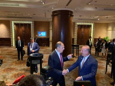 Συνάντηση Cavusoglu – Lavrov στην Ταϊλάνδη – Στο επίκεντρο διμερή και περιφερειακά θέματα