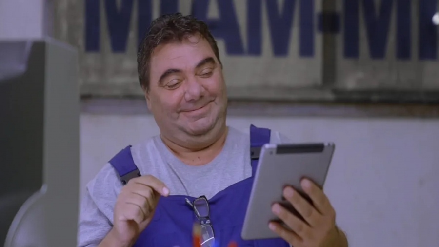 Πέθανε πάνω στη σκηνή ο ηθοποιός, Μανώλης Γεωργιάδης