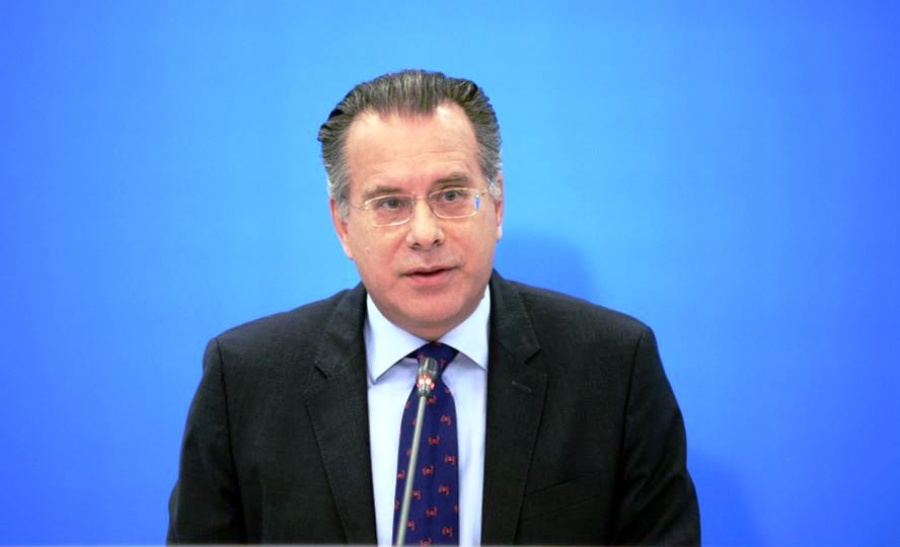 Κουμουτσάκος: Δεν είναι φυλακές τα κλειστά κέντρα υποδοχής μεταναστών και προσφύγων