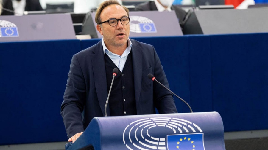 Π. Κόκκαλης (υπ. ευρωβουλευτής): H von der Leyen έτοιμη να συνεργαστεί με την ακροδεξιά - Δεν αλλάζει η δεξιά