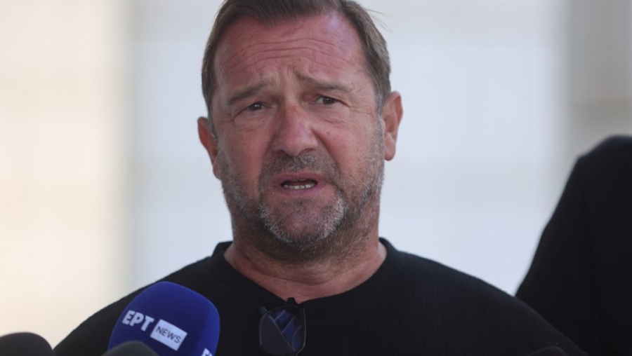 Πλακιάς – Τέμπη: Ο Ρούτσι ταρακούνησε το σύστημα – Κακώς ο Γεωργιάδης αναπαράγει τις απόψεις μου – Αγκαλιά στην Καρυστιανού